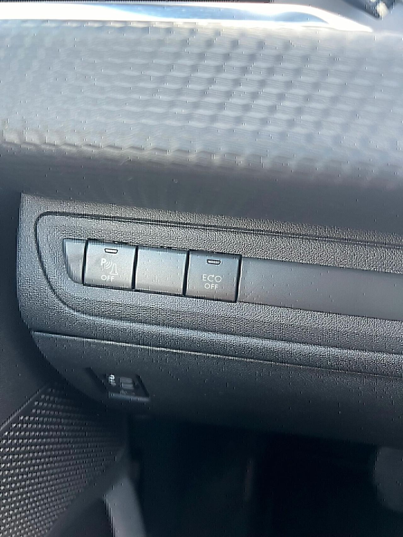 Peugeot 2008 BlueHDi 120 EAT6 S&S Allure automatica