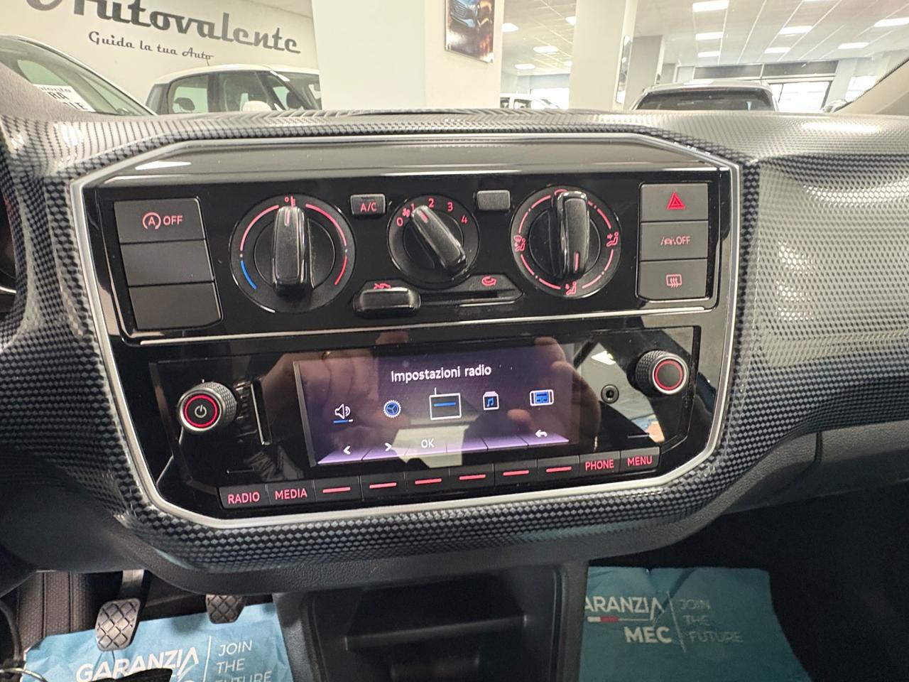 Volkswagen up! 1.0 benzina 65cv 2022 km 80000