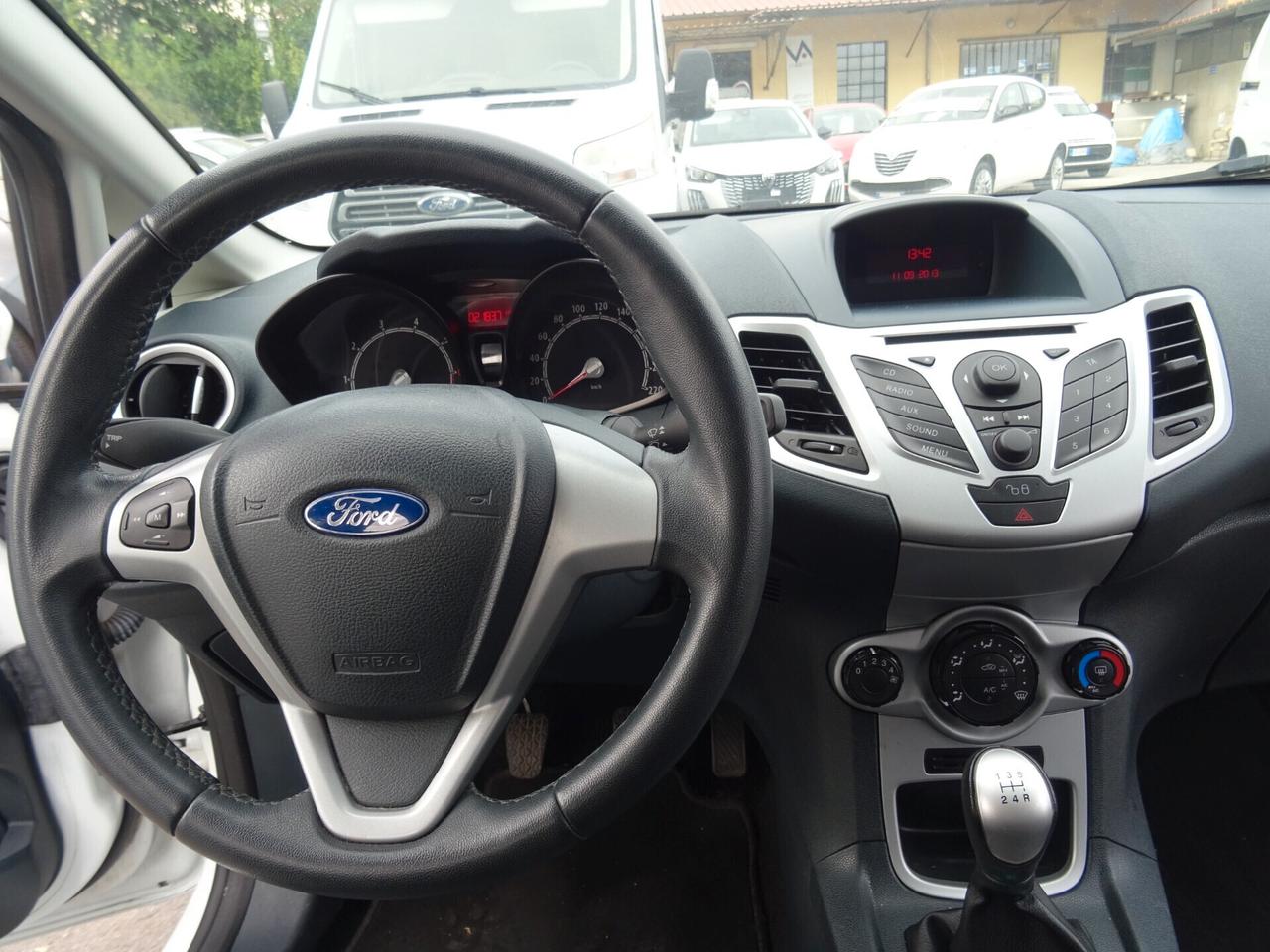 Ford Fiesta 1.2 82 CV 5pTitanium ((KM 21830))