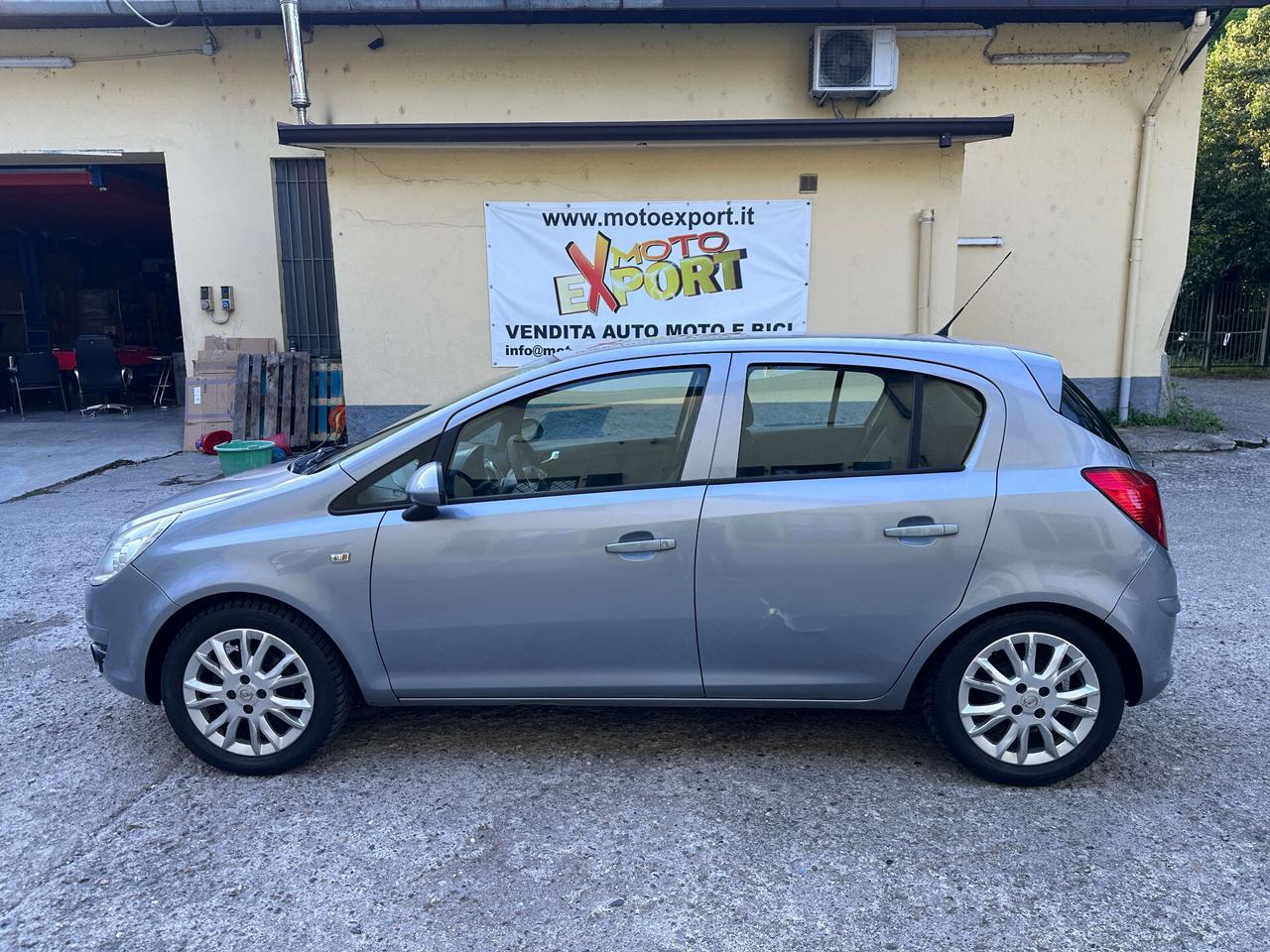 Opel Corsa 1.2 80CV 5 porte GPL-TECH Club