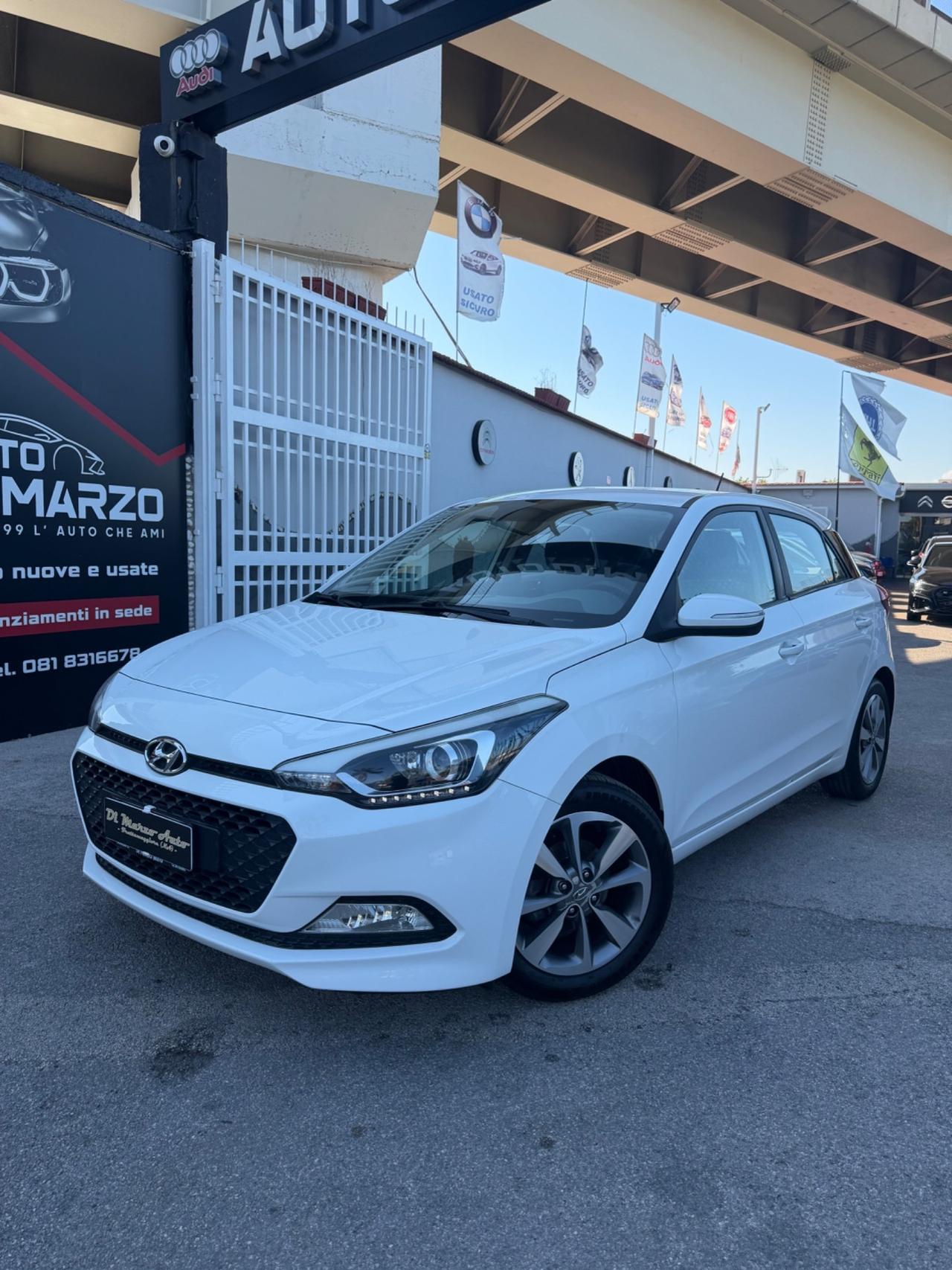 Hyundai i20 Coupé 1.2 3 porte Login