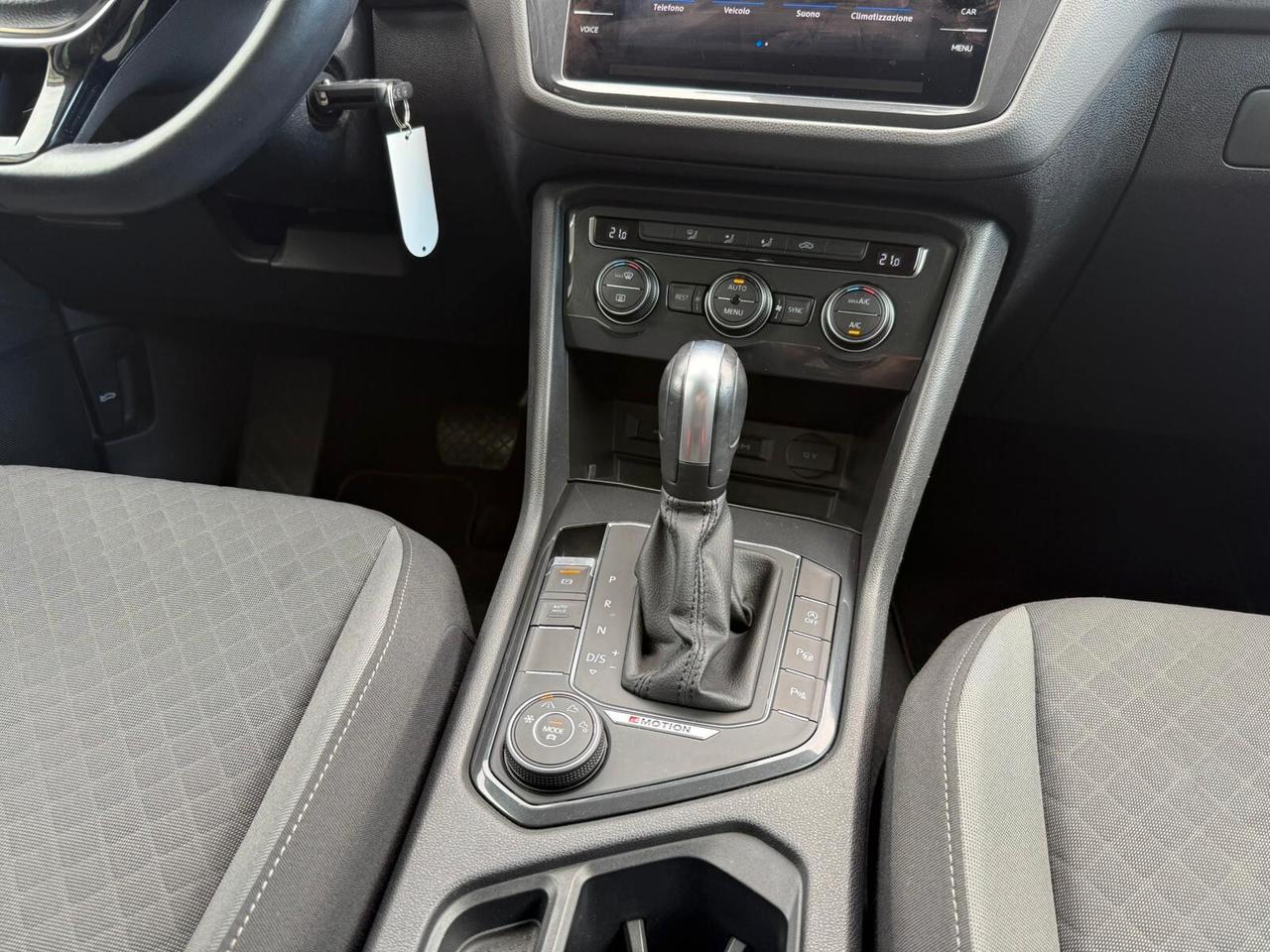 Volkswagen Tiguan 2.0 TDI SCR DSG 4MOTION Sport BMT