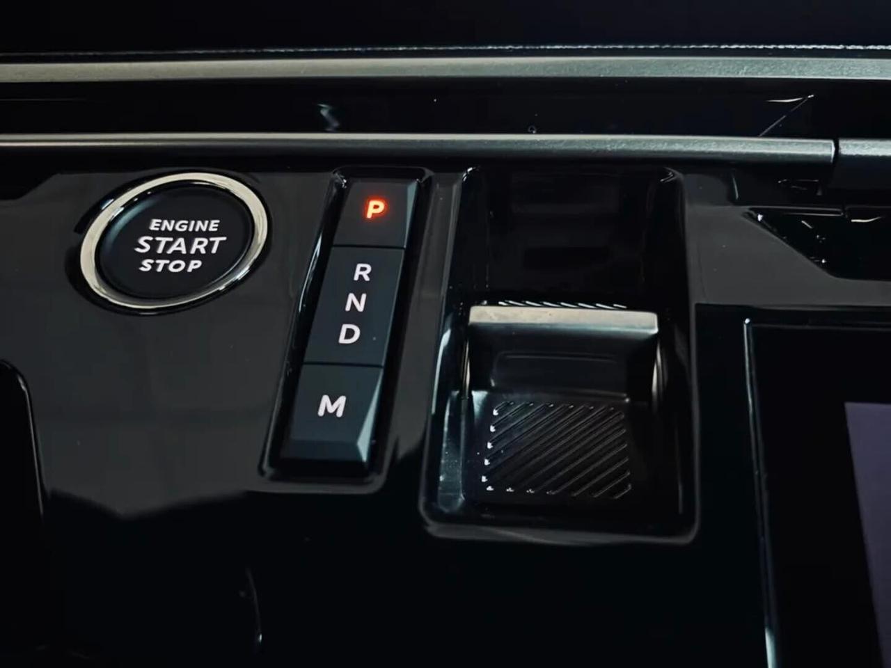 Peugeot 3008 Hybrid 145 e-DCS6 Allure