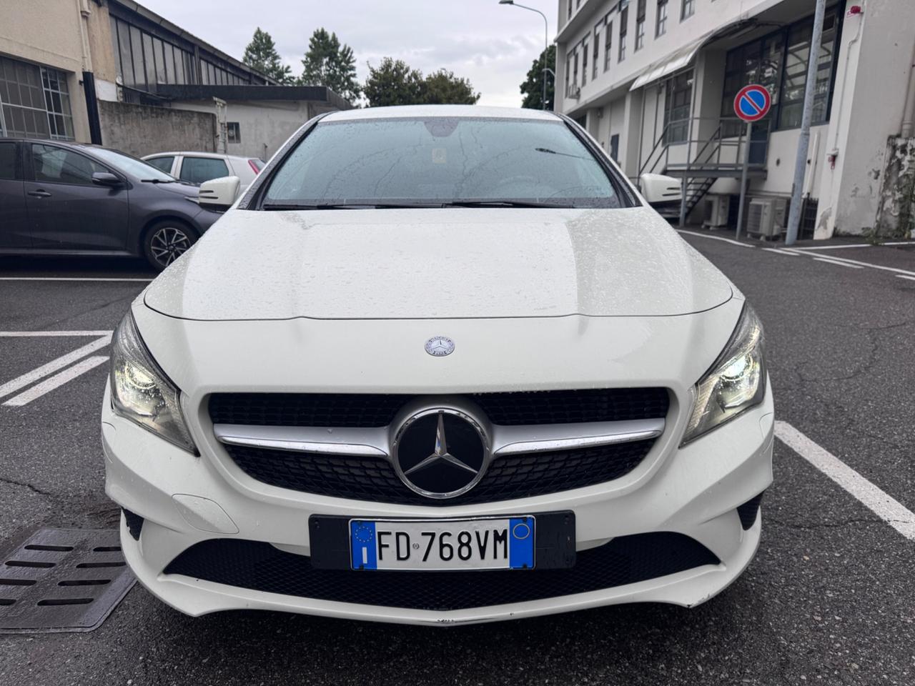 Mercedes-benz CLA 200d Automatico 2016