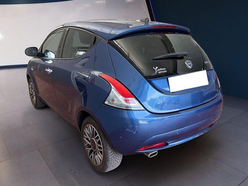 Lancia Ypsilon III 2021 1.0 firefly hybrid Gold Plus s&s 70cv 5p.ti