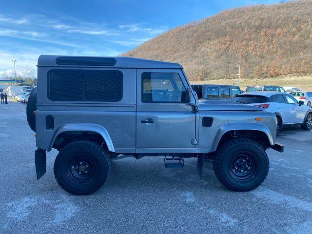 LAND ROVER Defender 90 2.4 TD4 3P CORTO SE ITALIANO da VETRINA