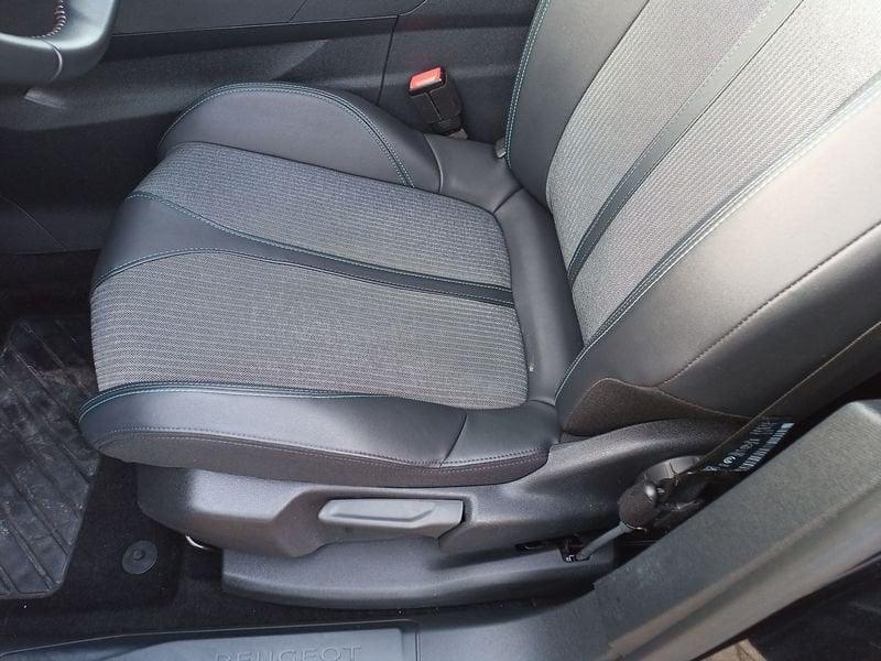 Peugeot 3008 BlueHDI 130 EAT8 S&S Allure