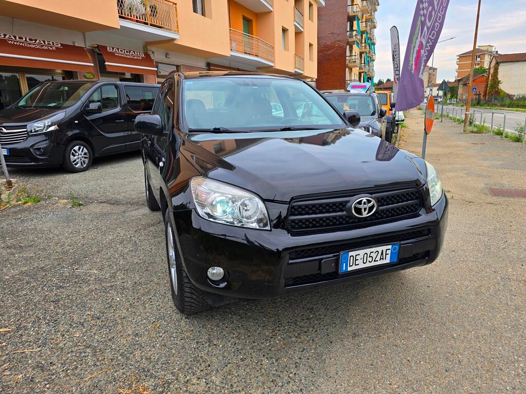 Toyota RAV 4 RAV4 2.2 D-4D 136 CV Luxury