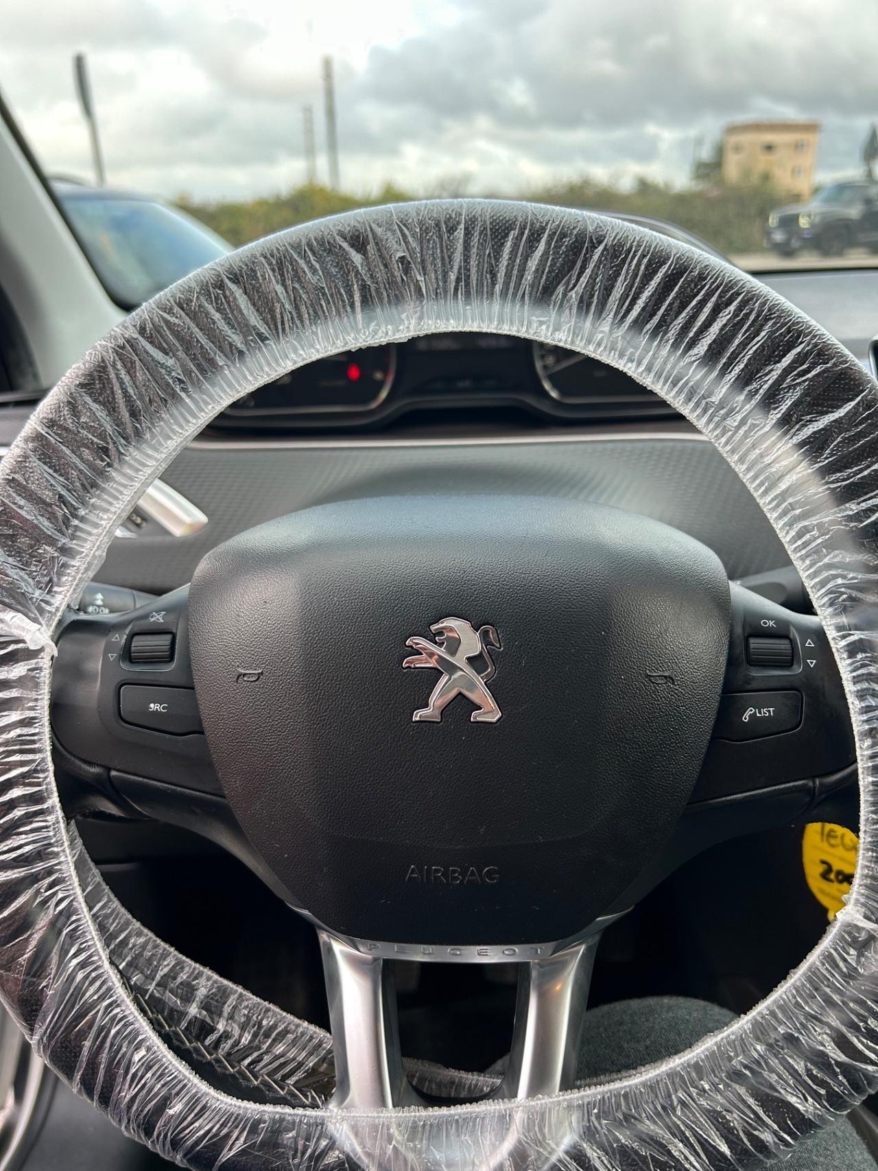 Peugeot 2008 1.4 HDi 68CV Active