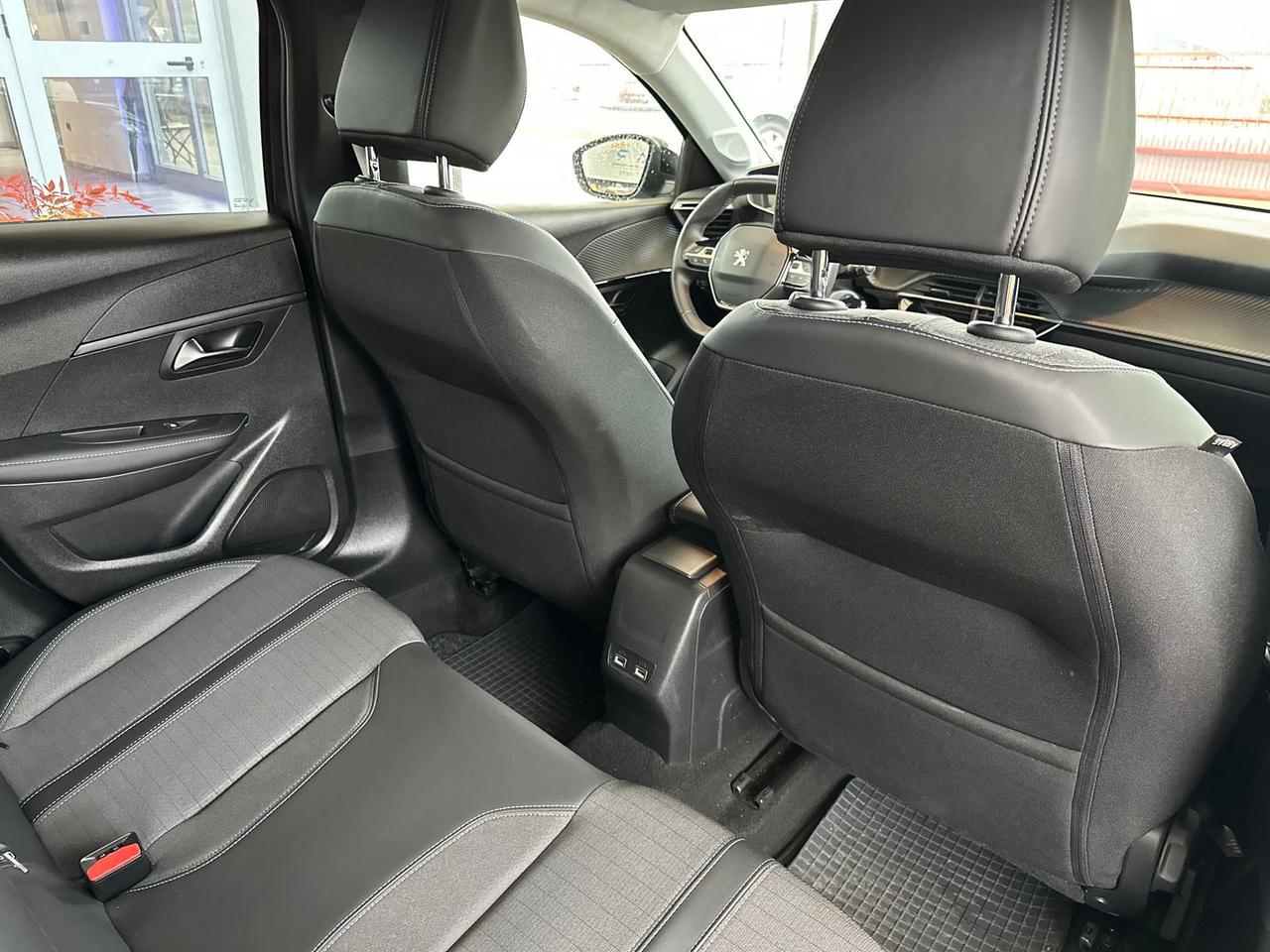 Peugeot 208 Allure Pack 1.2 PureTech 100 #7911