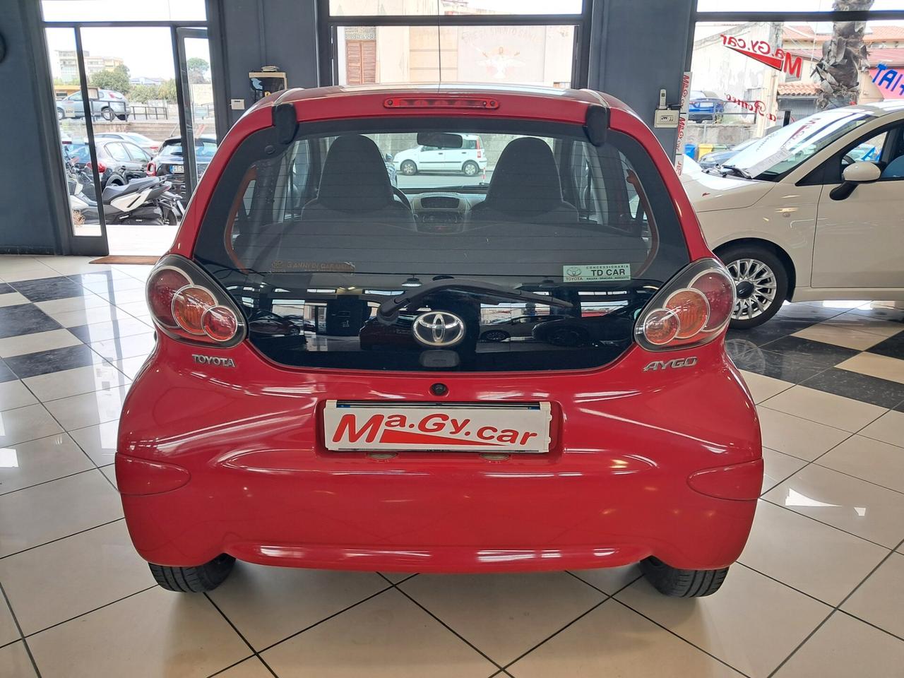 Toyota Aygo 1.0 12V 68 cv 5p. Now