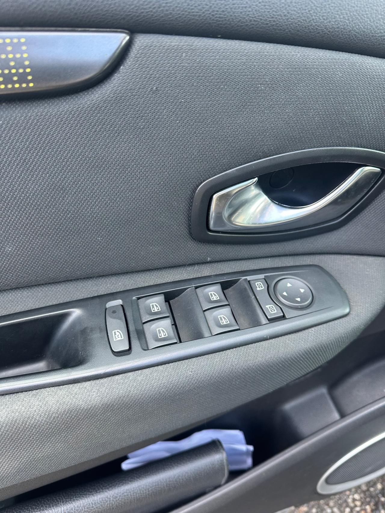 Renault Scenic Scénic X-Mod 1.5 dCi 110CV tetto apribile