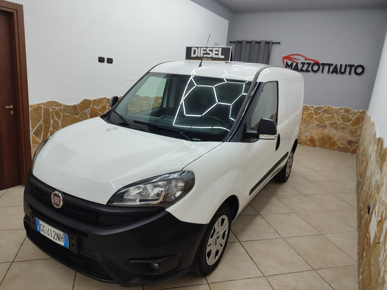 Fiat Doblo 1.6 105 CV 3 POSTI Cargo Trekking