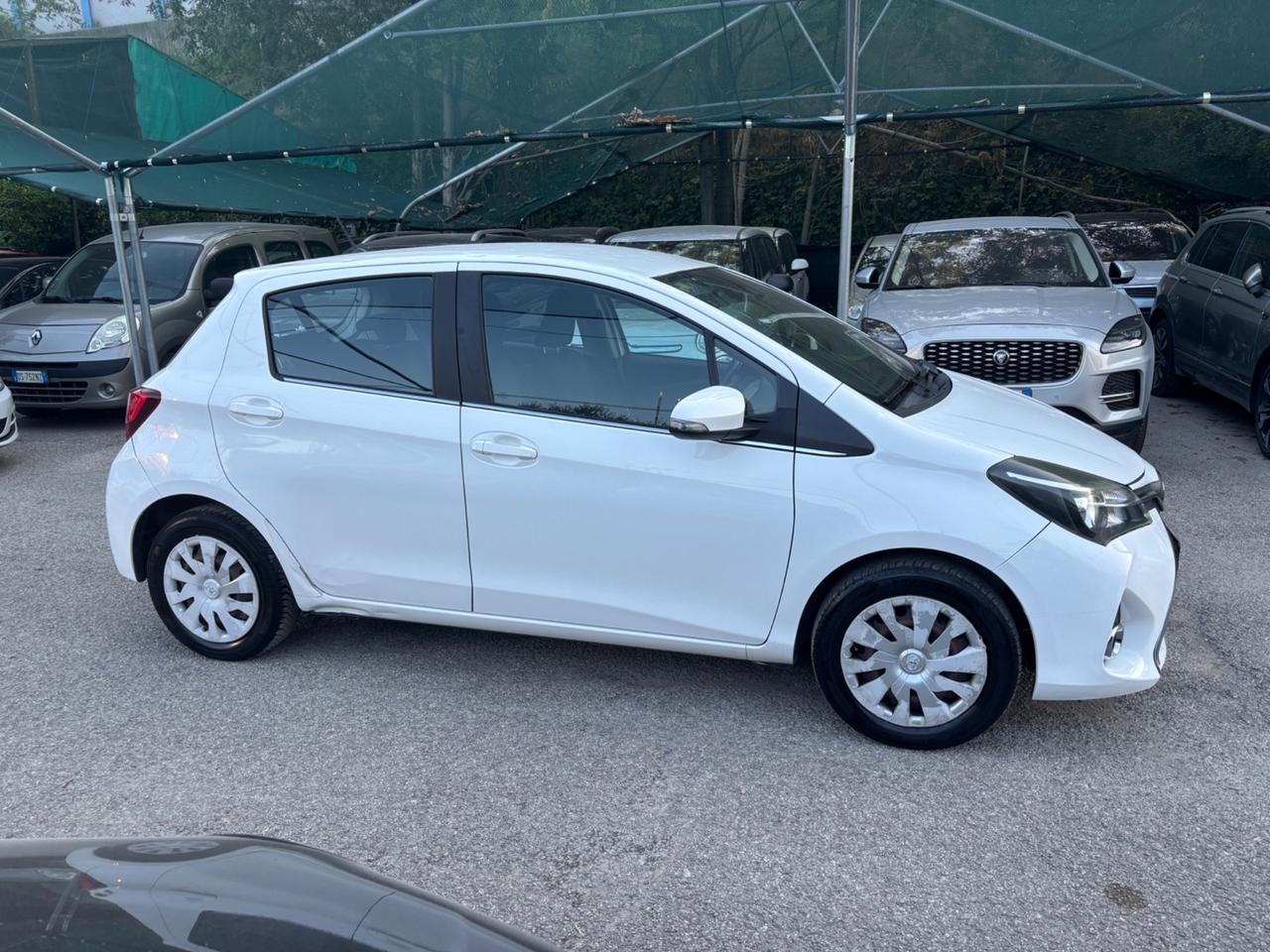 Toyota Yaris 1.0 5 porte Lounge OK NEOPATENTATI