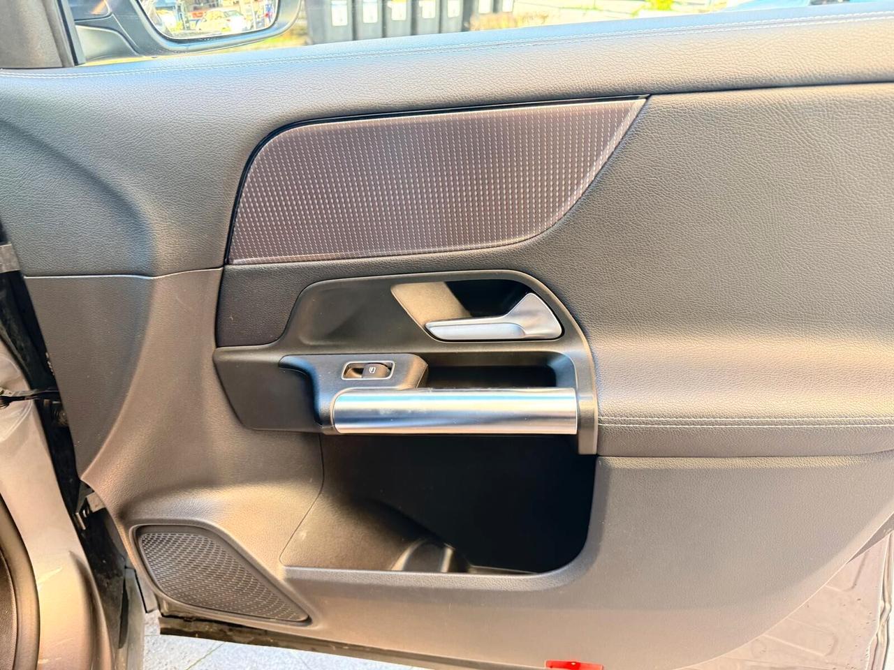 Mercedes-benz GLA 200 d Automatic Sport