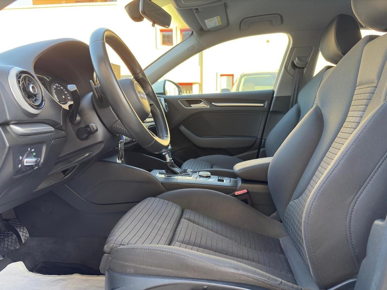 Audi A3 SPORTBACK 1.6 TDi 116CV S-TRONIC