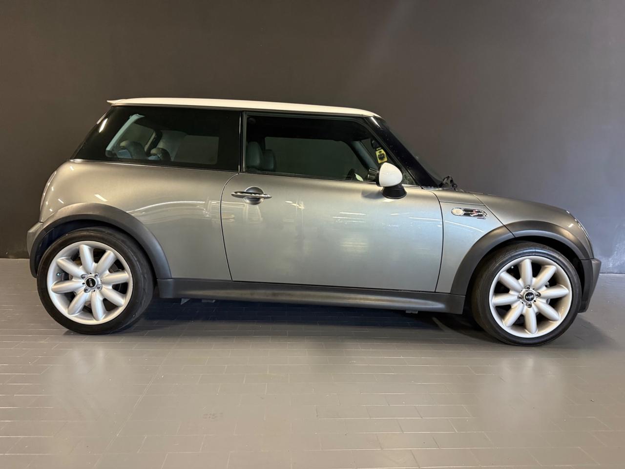 Mini 1.6 16V Cooper S TURBO 330cv
