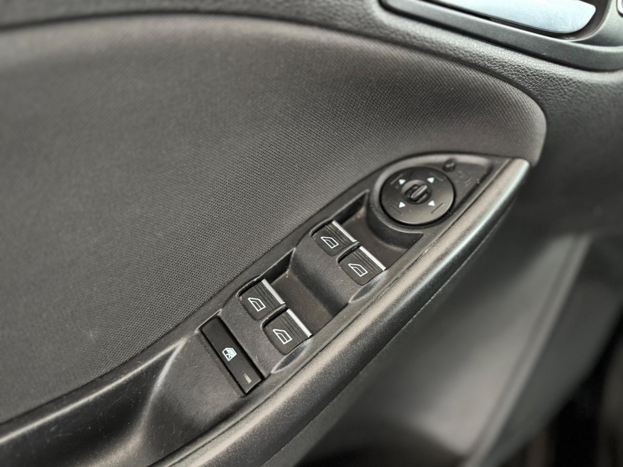 Ford Focus 1.5 TDCi 120 CV Powershift Titanium