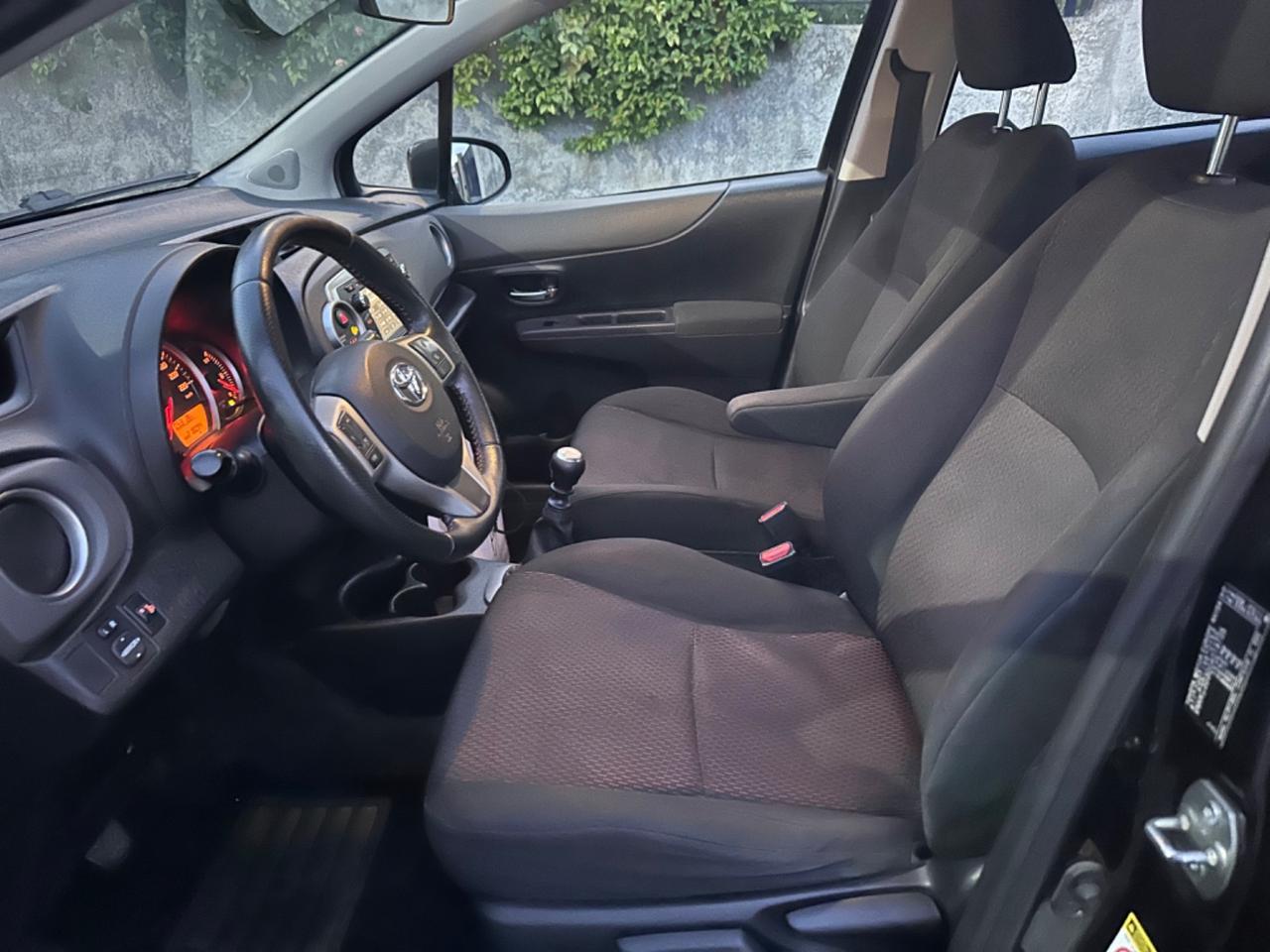 Toyota Yaris 1.4 D-4D 5 porte Lounge