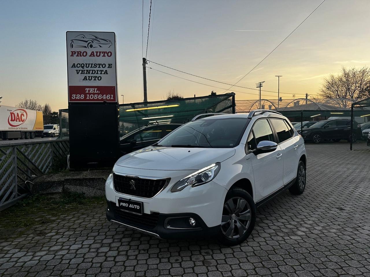Peugeot 2008 BlueHDi 100 S&S Black Matt