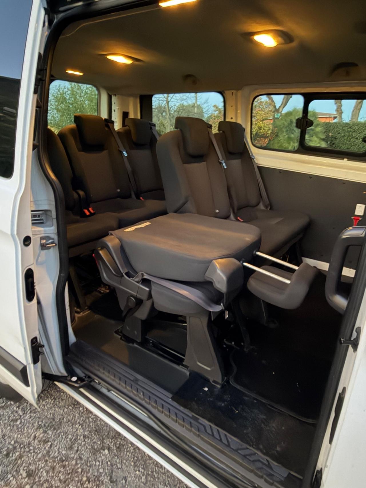 Ford Transit Custom 300 2.0 TDCi 130 PL-DC Furgone Titanium