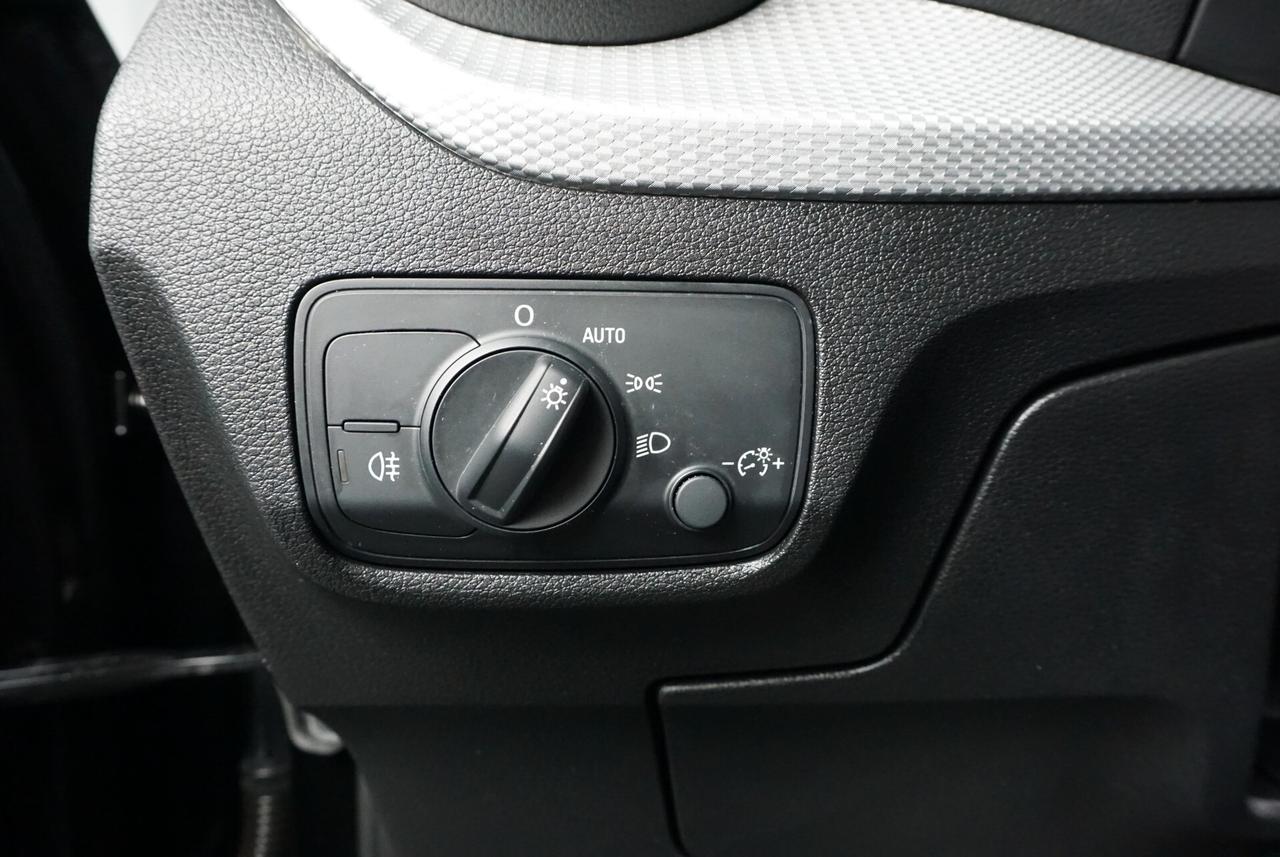 Audi Q2 35 TFSI S tronic Admired