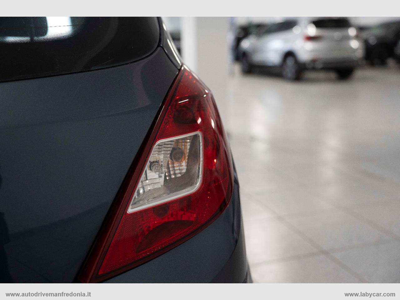 OPEL Corsa 1.7 16V DI 5p. Club