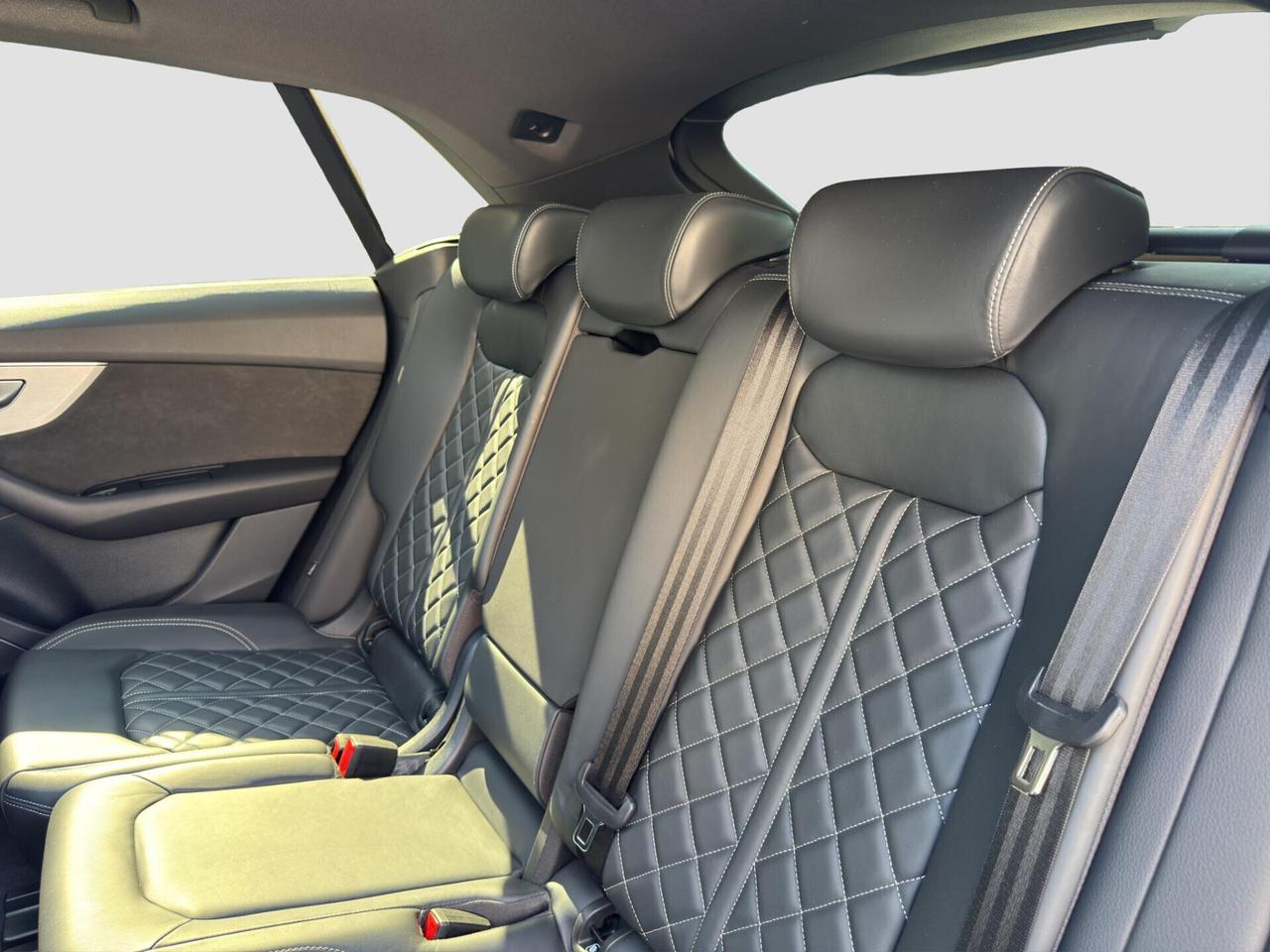 Audi Q8 45 3.0 231cv tdi S-Line Tetto 2021