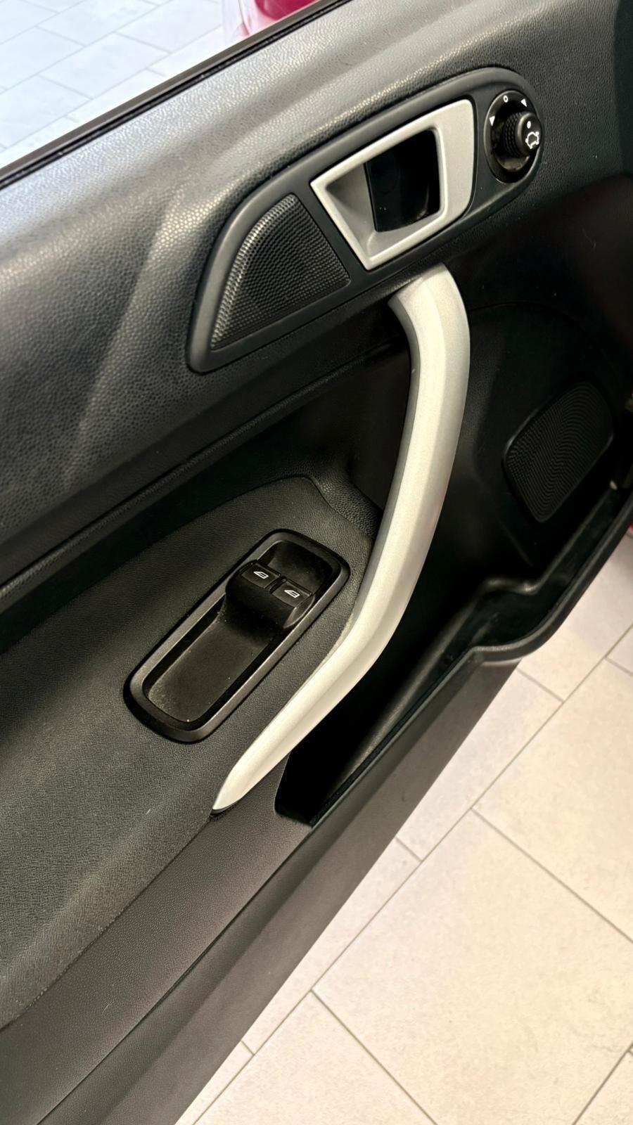 Ford Fiesta 1.2 82CV 3p. Titanium Bs.