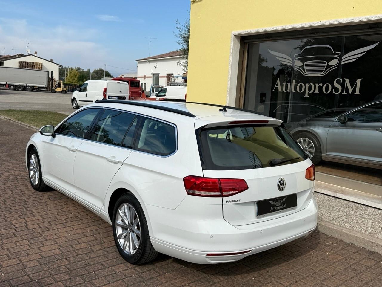 VW Passat 2.0 TDI DSG PREZZO REALE/NAVIPRO