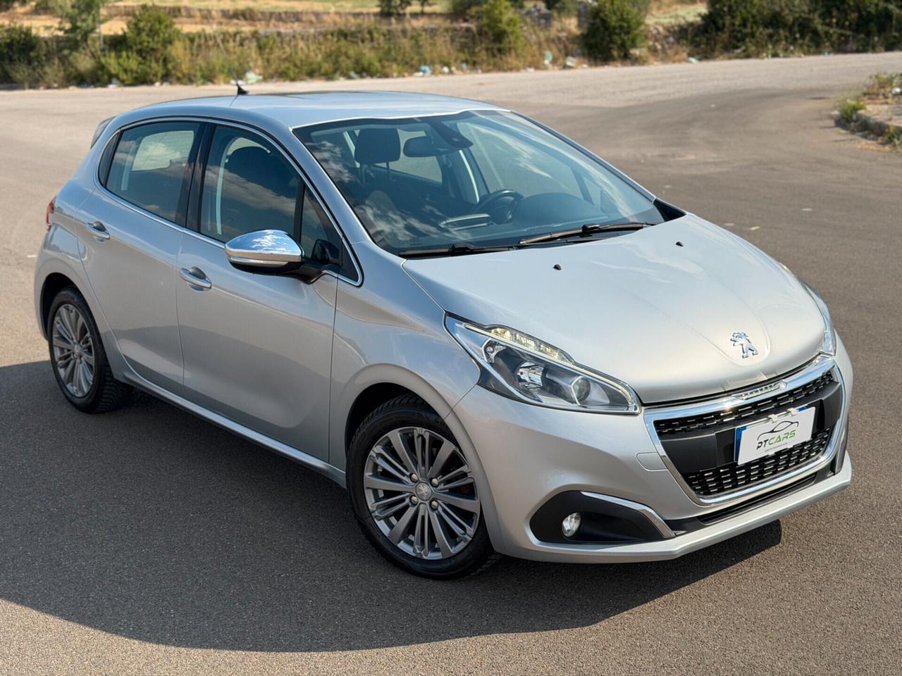 Peugeot 208 1.6 BlueHDi 100cv 5 porte Allure
