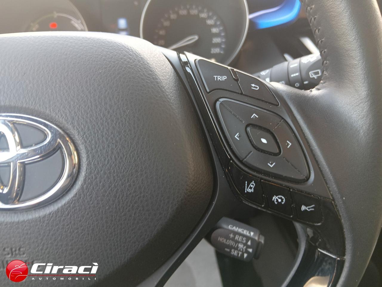 Toyota C-HR 2.0 Hybrid E-CVT Style