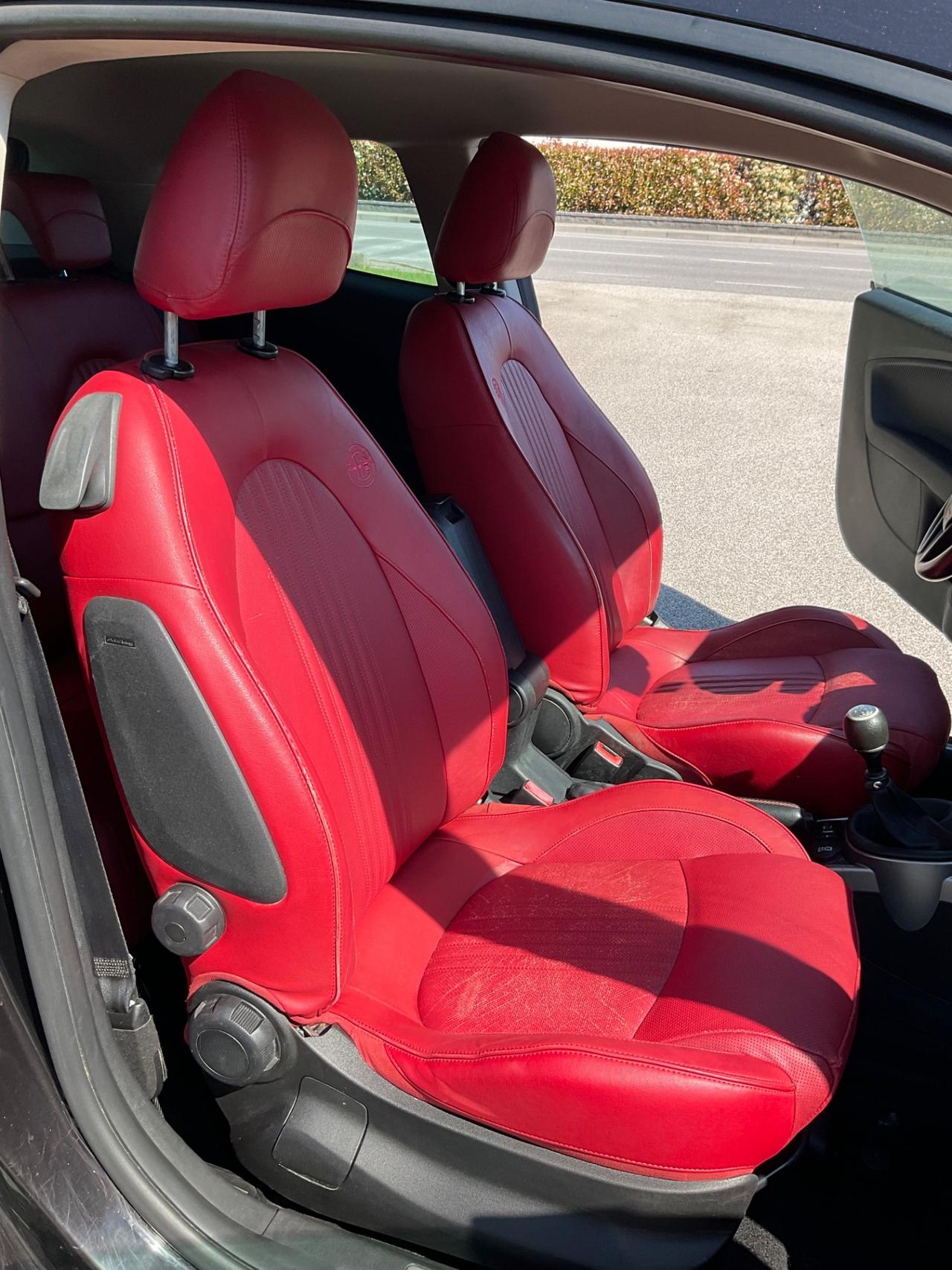 Alfa Romeo MiTo 1.3 JTDm-2 95 CV S&S Distinctive Sport Pack