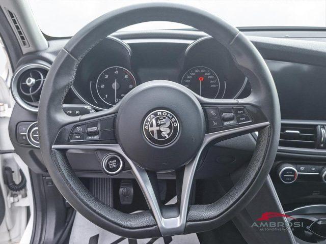 ALFA ROMEO Giulia 2.2 Turbodiesel 150 CV AT8 Super - PER OPERATORI D