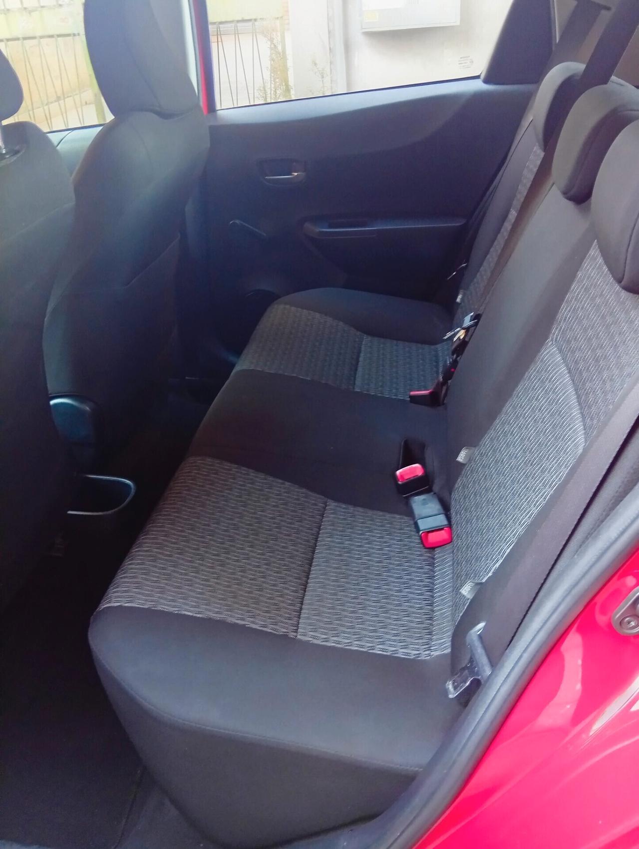 Toyota Yaris 1.0 5 porte Lounge