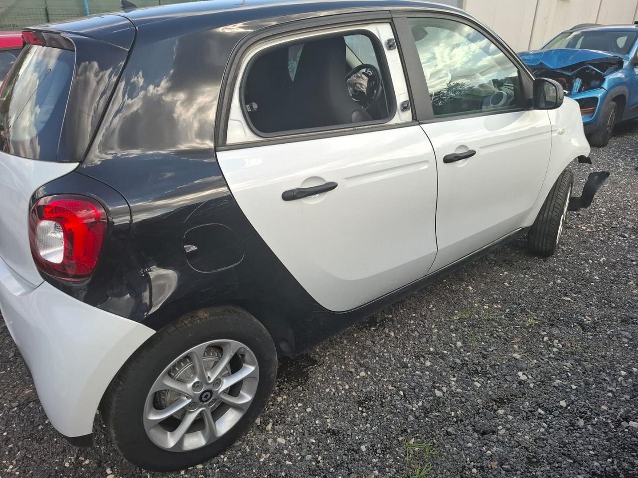 SMART FOR4 453 INCIDENTATA 2019