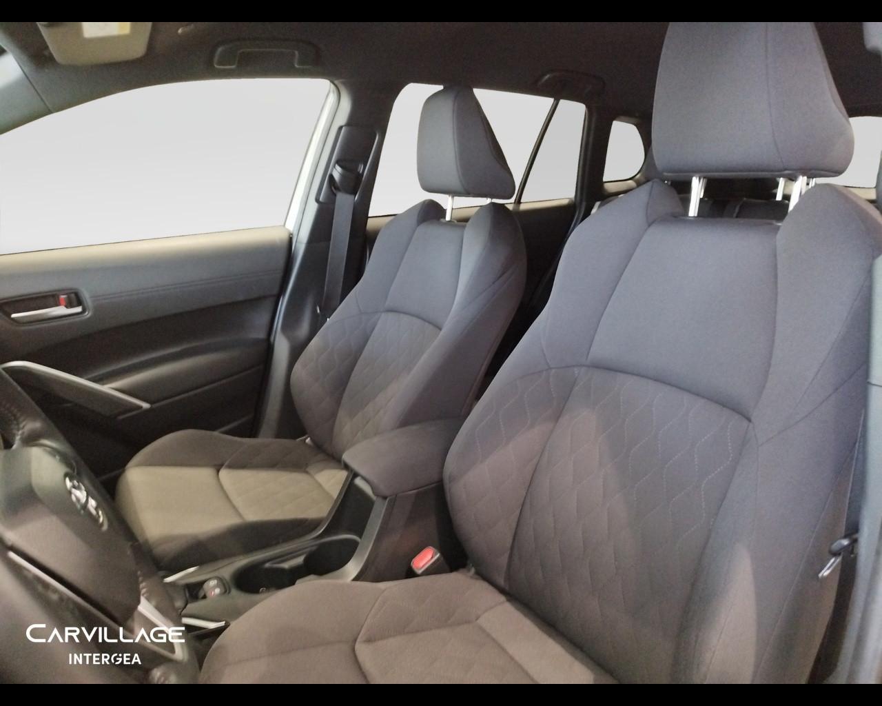 TOYOTA Corolla Cross 2.0h Trend fwd 197cv e-cvt