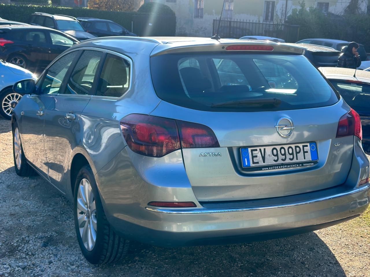 Opel Astra 1.7 CDTI 110CV Sports Tourer Cosmo