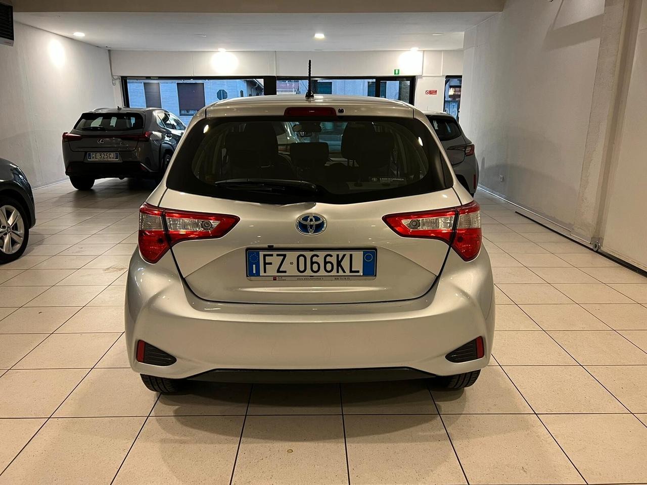 Toyota Yaris 1.5 Hybrid 5 porte Business - 2019