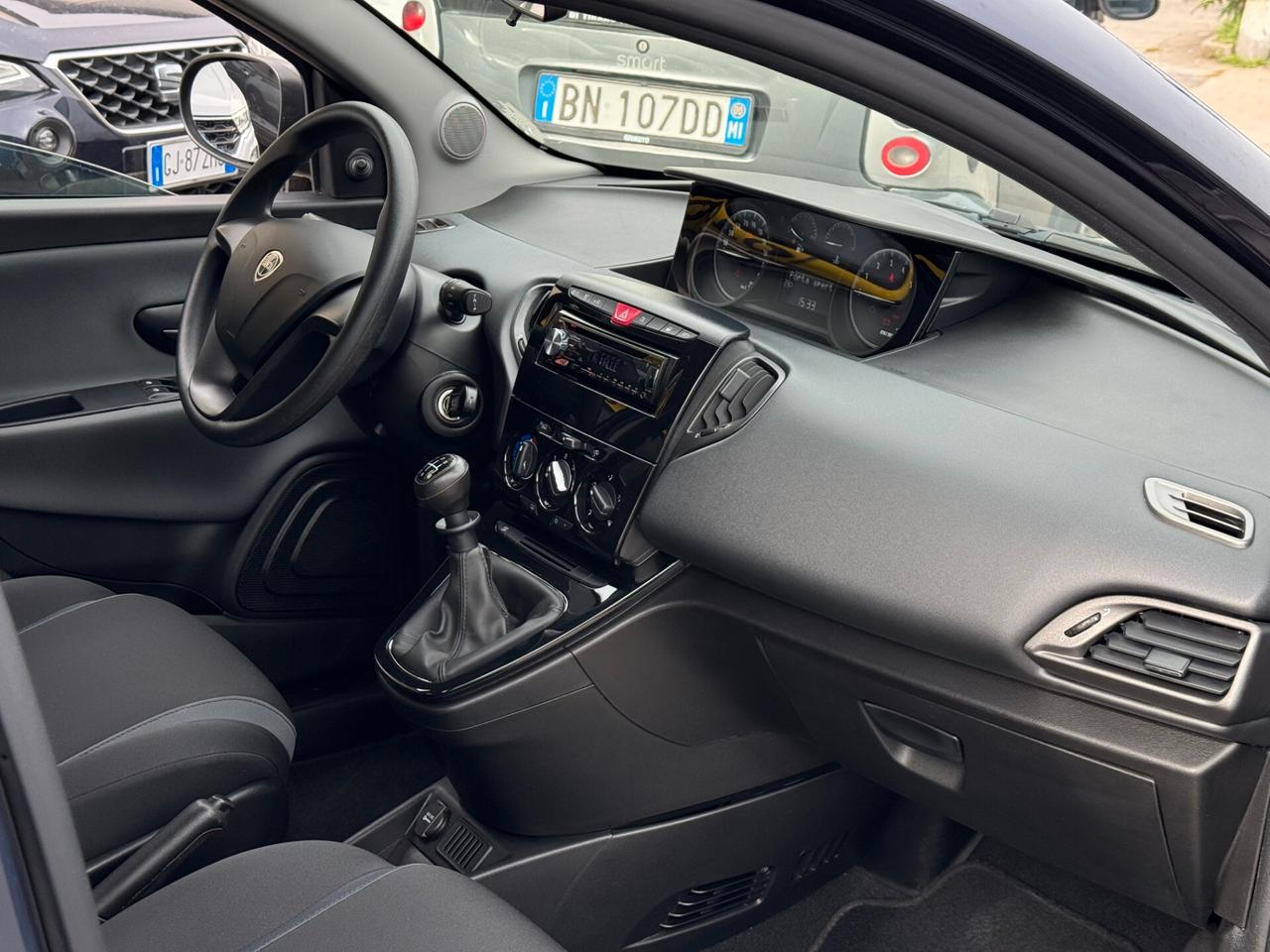 LANCIA YPSILON 1.2cc 69 CV 5 porte BENZINA