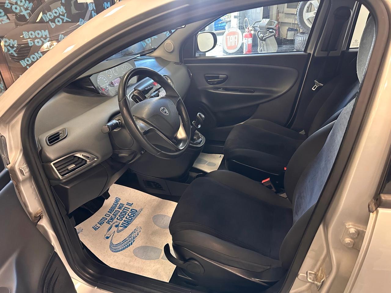 LANCIA YPSILON 1.2 BENZINA