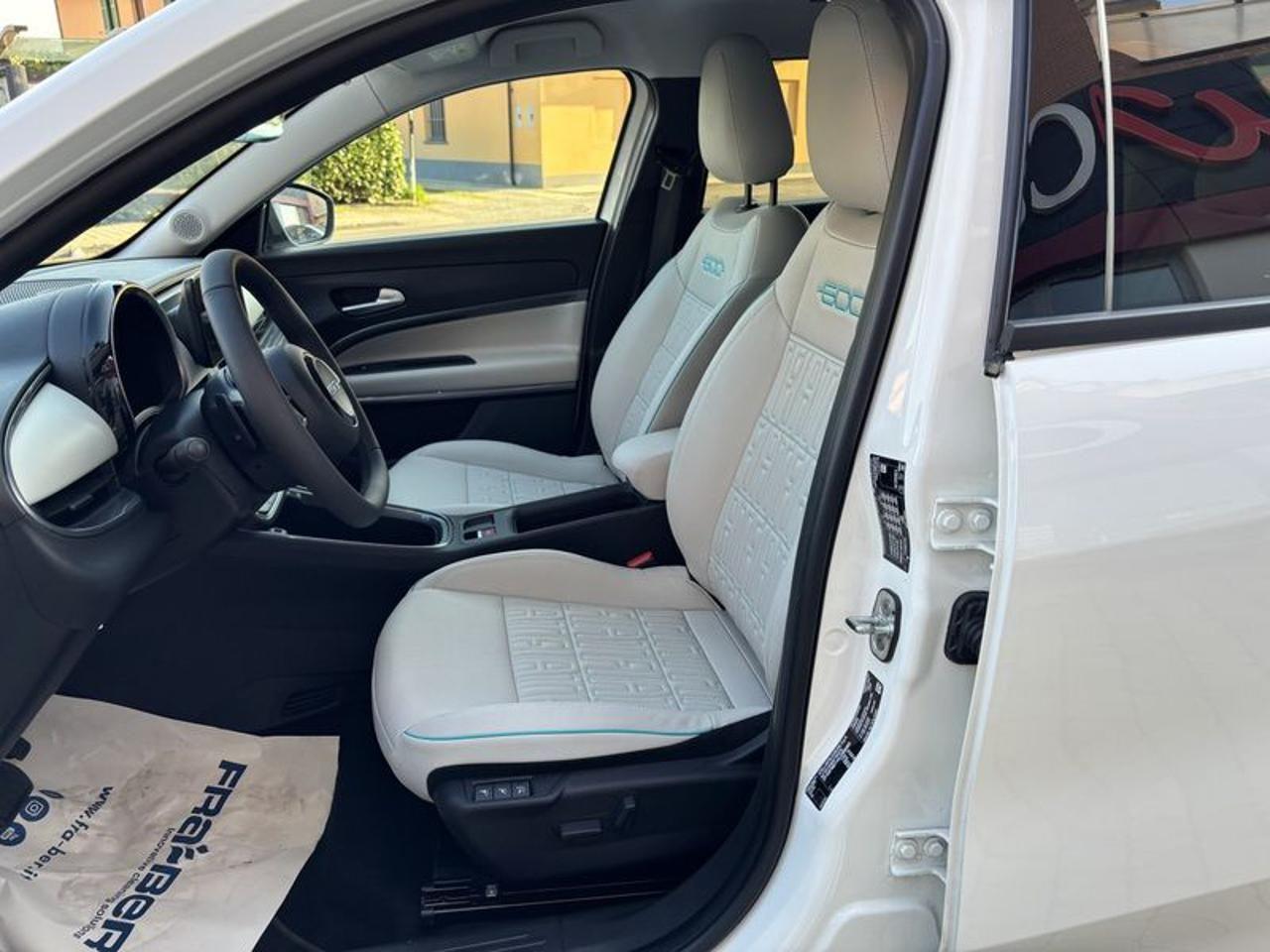 Fiat 600 Hybrid 110 CV DCT MHEV La Prima LED-CAM-18"