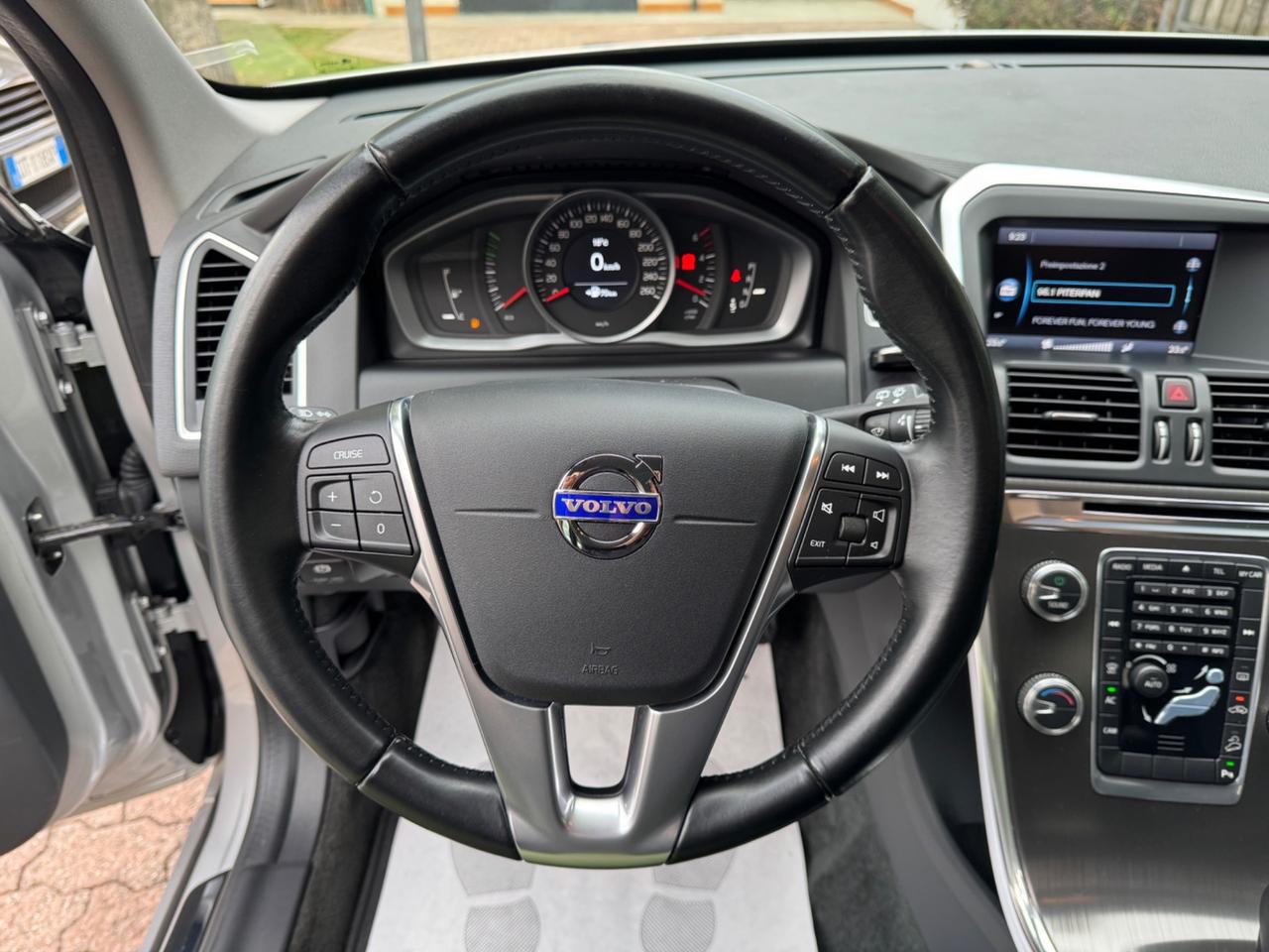 Volvo XC 60 XC60 D4 AWD Momentum