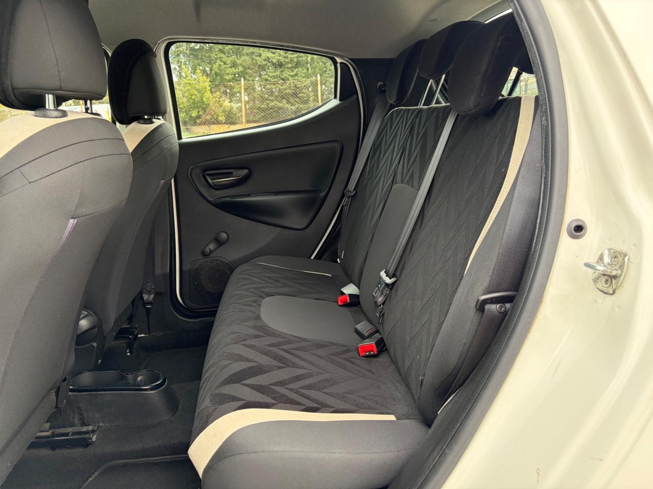 Lancia Ypsilon 1.2 69 CV 5 porte Platinum