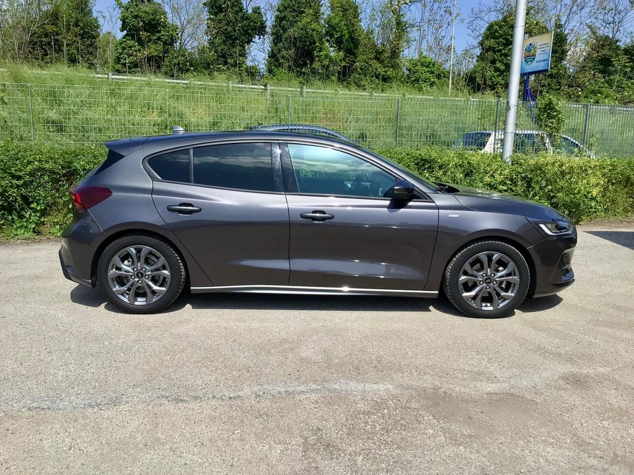 Ford Focus 1.0 EcoBoost Hybrid 125 CV 5p. ST-Line