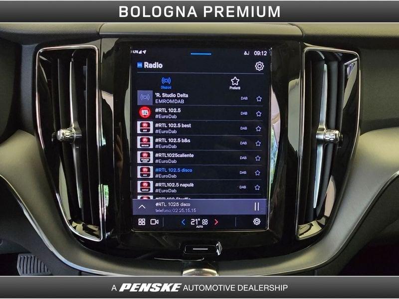 Volvo XC60 B4 (d) AWD automatico Core