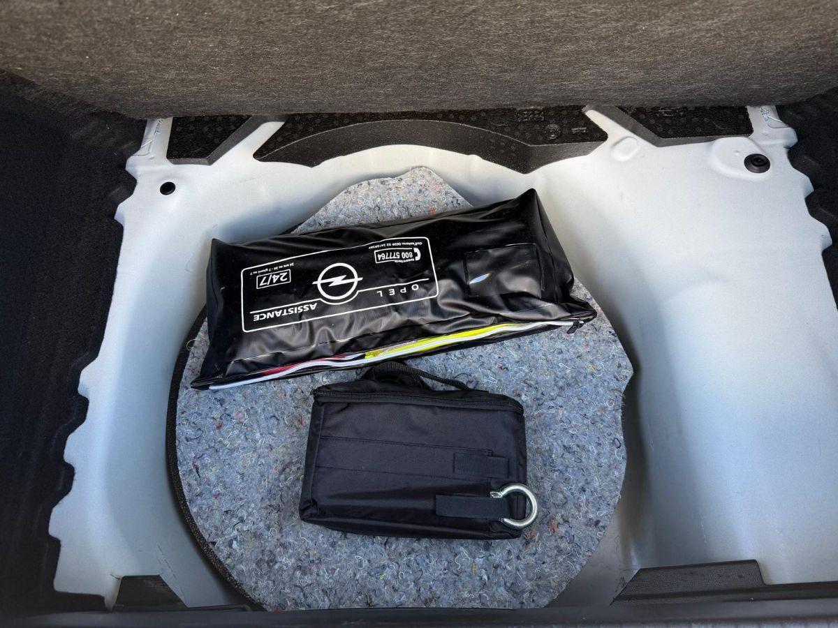 OPEL - Corsa - 1.2 Blitz Edition