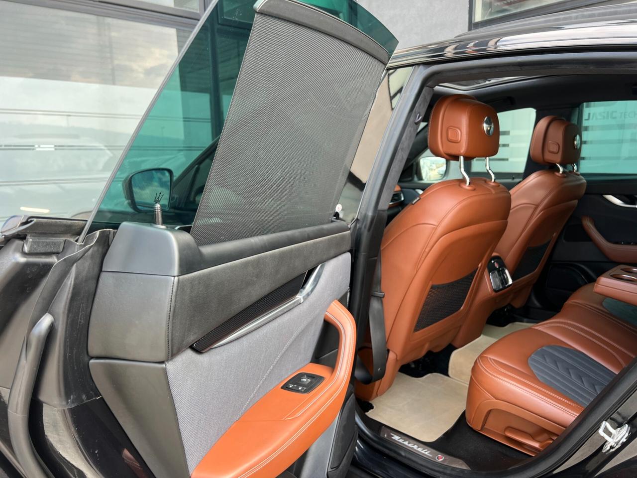 Maserati Levante AWD GRANLUSSO / UNICO PROPRIETARIO