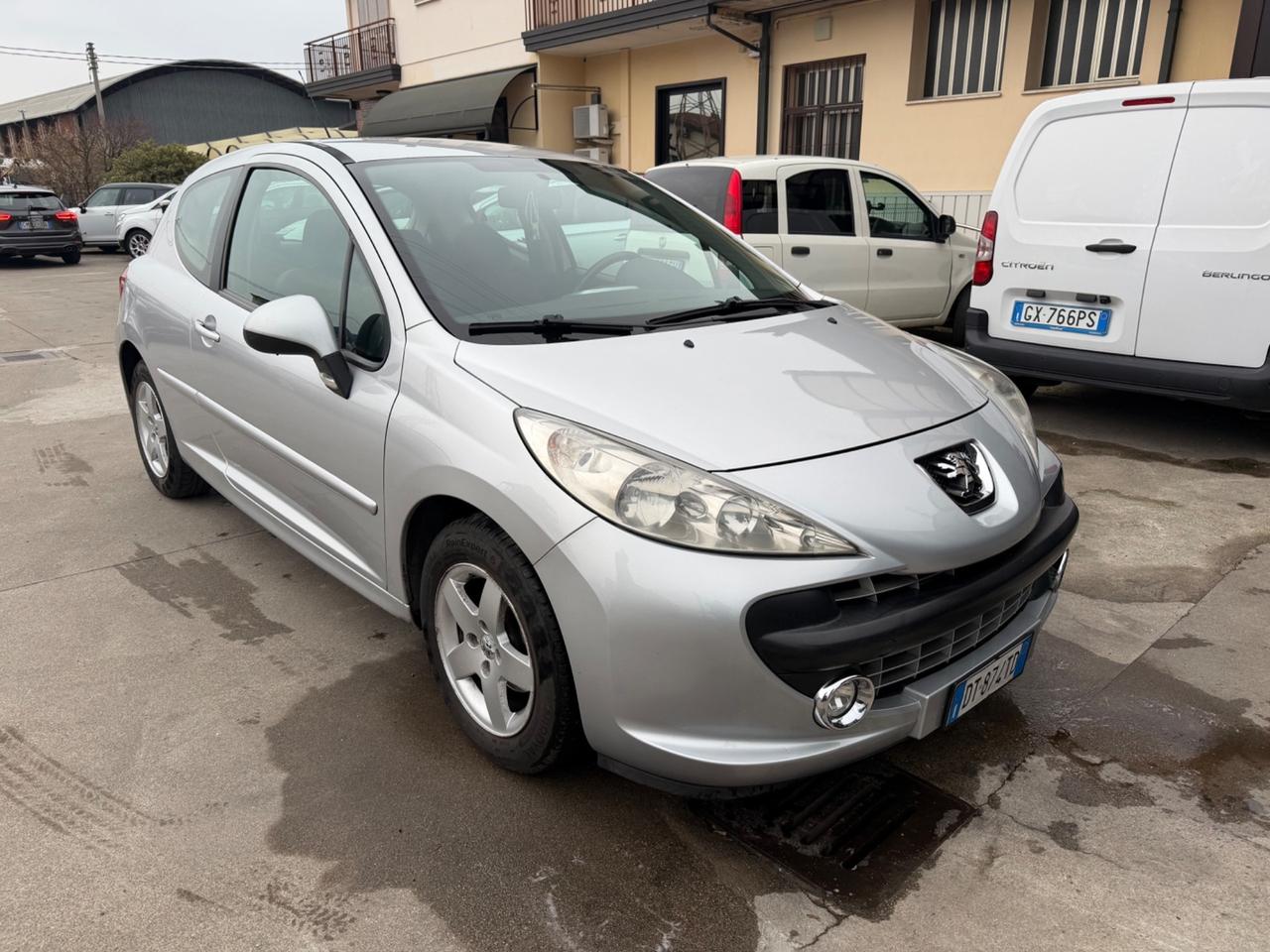 Peugeot 207 1.4 HDi 70CV 3p. X Line