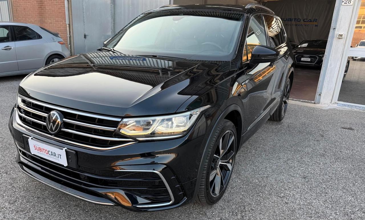 Volkswagen Tiguan Allspace 2.0 TDI SCR DSG 4MOTION R-Line 7 posti Gancio traino
